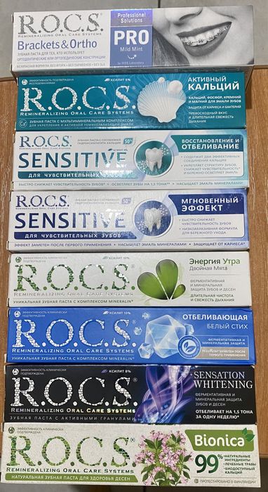 Зубна паста Rocs різні