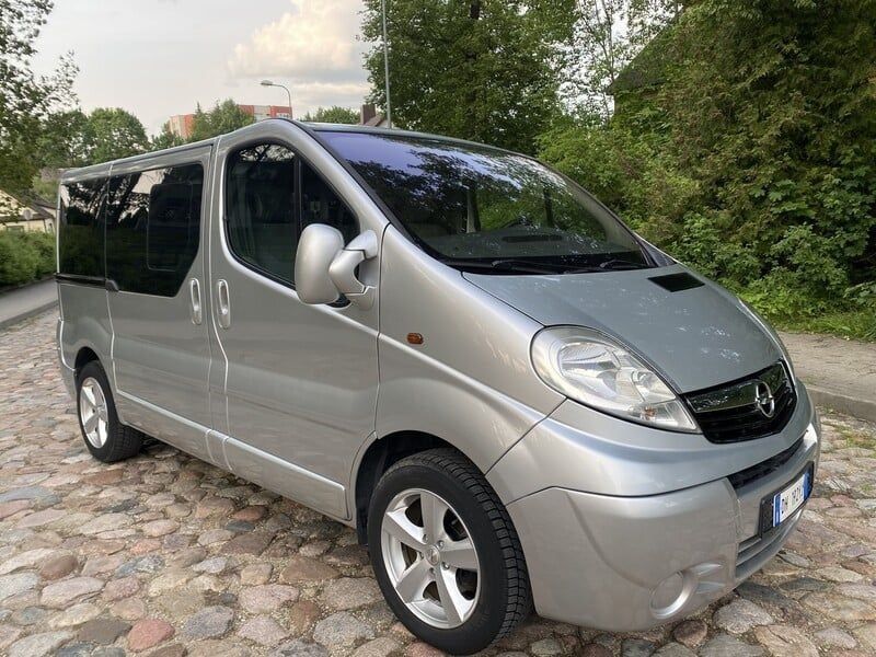 Продам Opel Vivaro