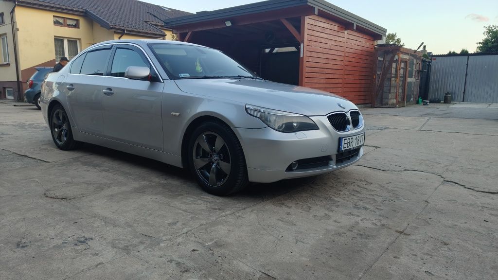 BMW E60 520i 170KM sedana Benzyna