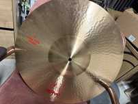 paiste 2002 mega bell ride 21 zildjian mega bell sabian