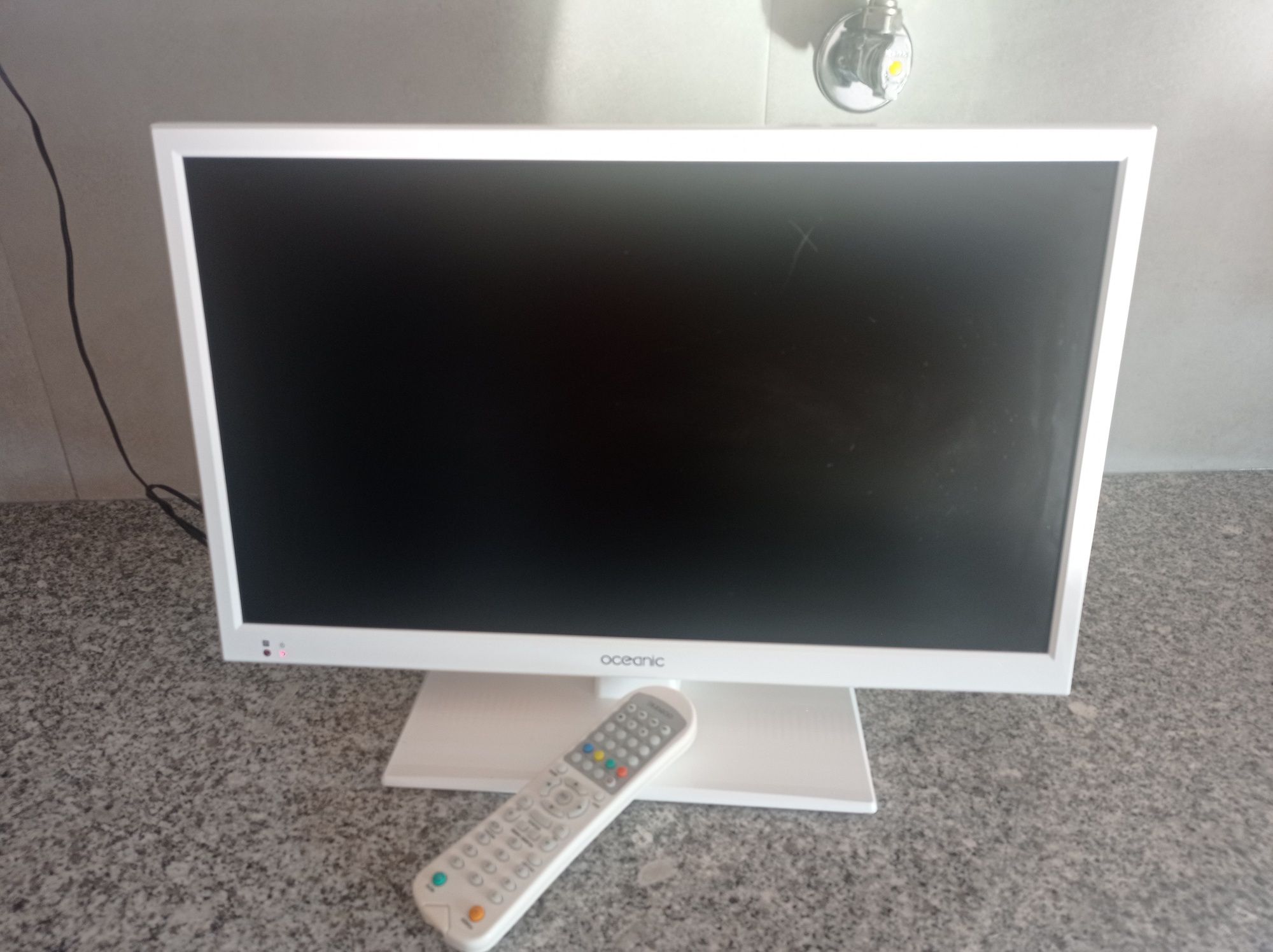 TV 12 v 21 polegadas