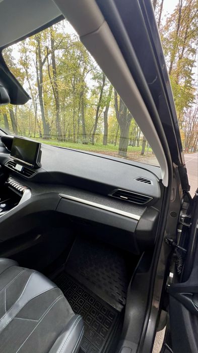 Peugeot 3008, 2021 рік