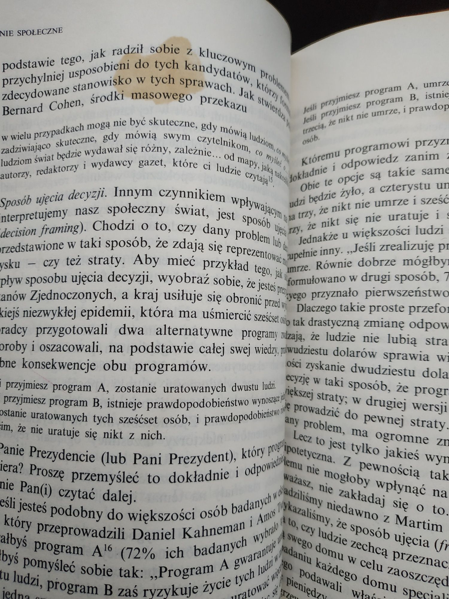 Człowiek istota społeczna Elliot Aronson
