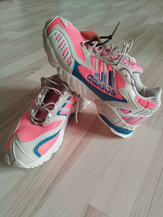 кросовки adidas Torsion TRDS