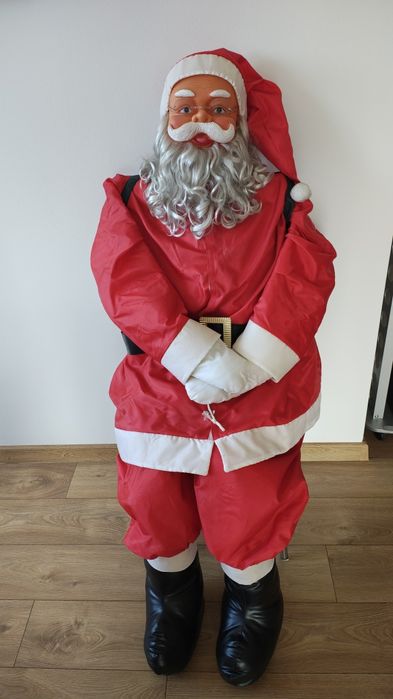 Mikołaj duży,  na zewnątrz