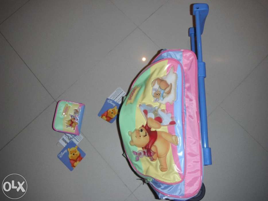 Trolley e carteira do Winnie the Pooh NOVOS