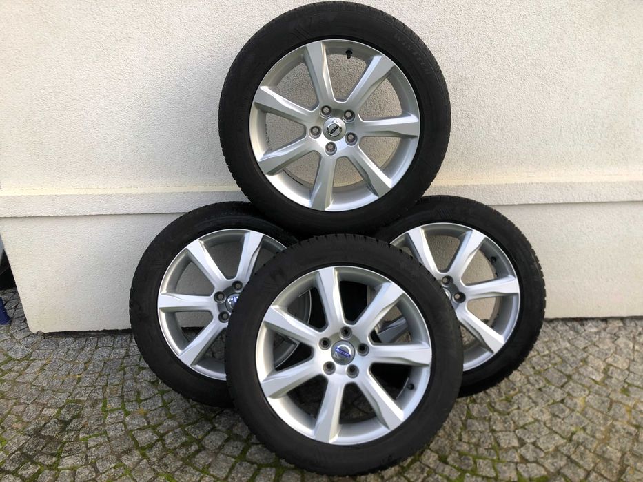 Oryginalny komplet kół do Volvo Rozmiar 225/50/17 OKAZJA