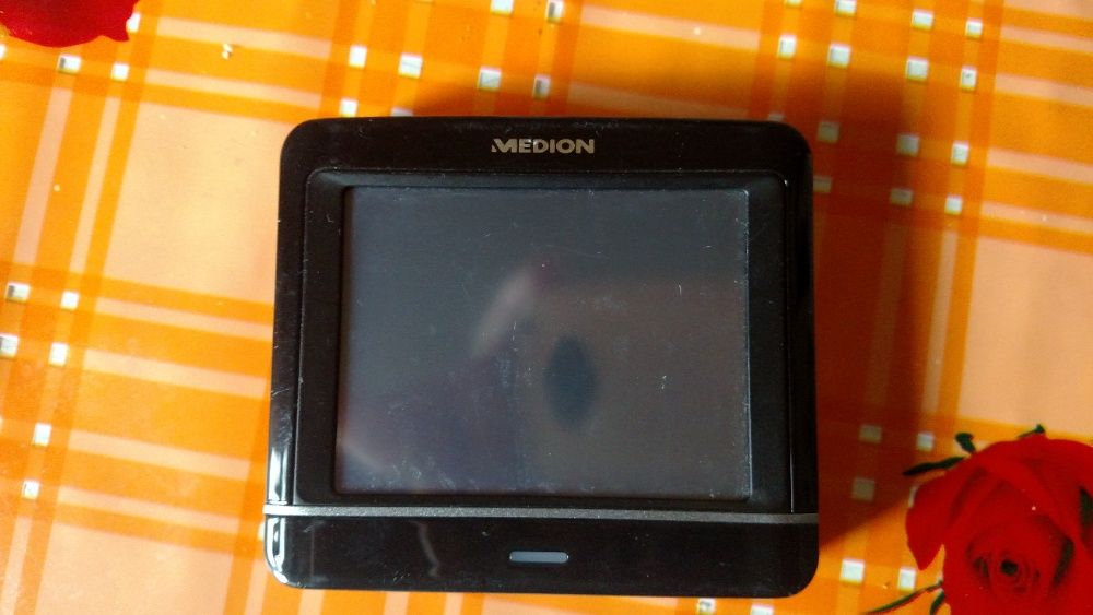 GPS Навигатор MEDION E3230