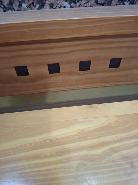 Móvel de Pinho Harpa com Espelho Grande – Clássico e Elegante