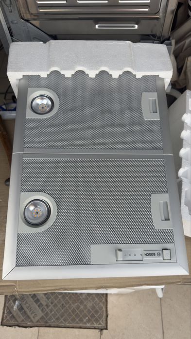 Exaustor BOSCH DHL555BL (363 m3/h - 53 cm - Inox)