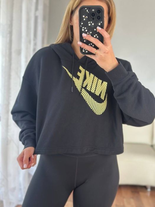 Худі, світшот,кофта nike
розмір:
М/38
