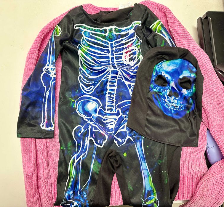 NOWY Strój karnawałowy szkielet kościotrup z maską 104 dla chłopca
