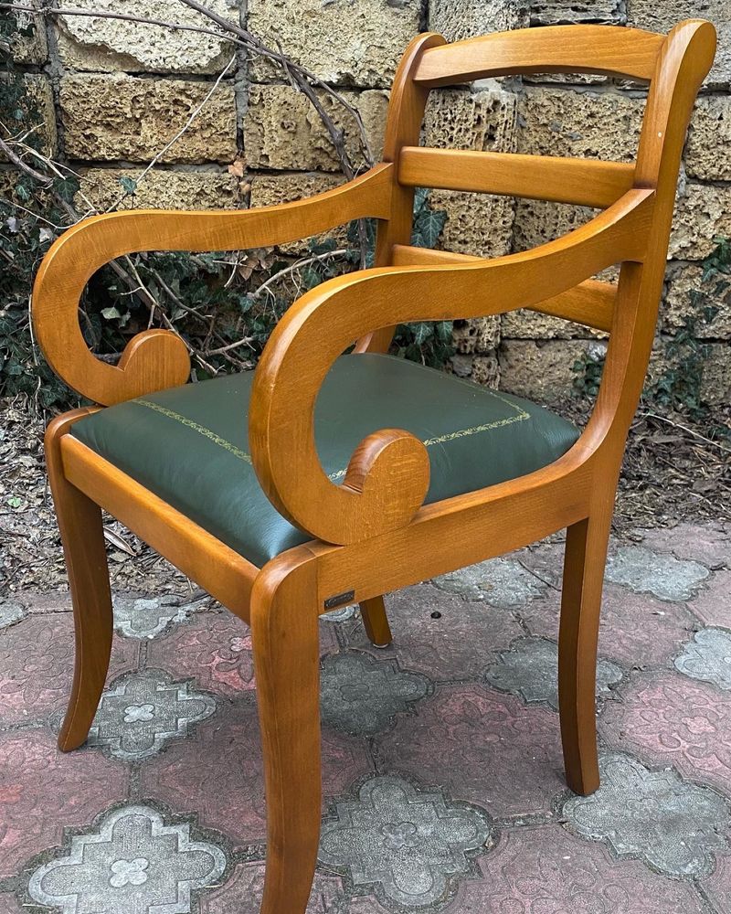 Кресло французское в стиле Chesterfield,. Цена за кресло
