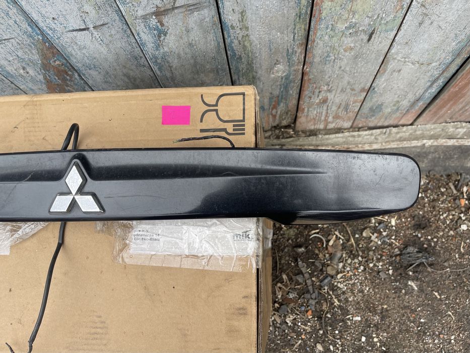 Панель подсветки номера Mitsubishi Space Star 98-12