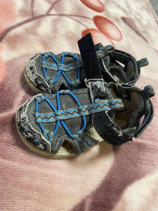 Босоніжки для немовлят