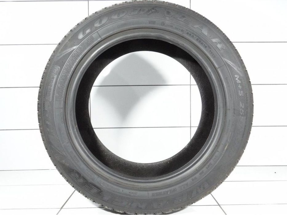 opony całoroczne 255/55r19 111v goodyear