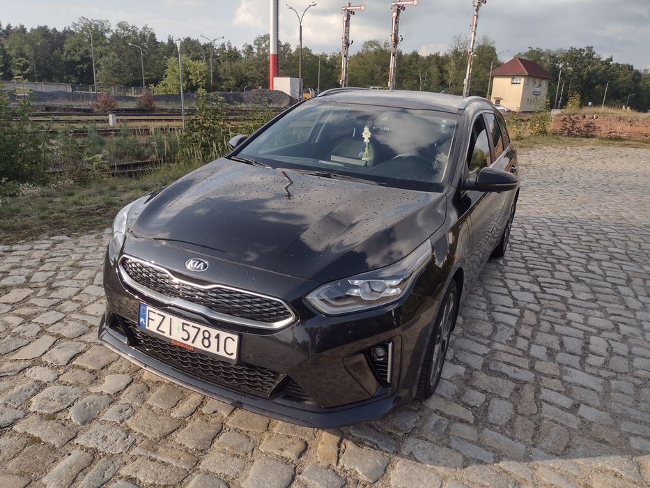 Kia. Cee'd 2021 rok 1.6 pług in Hybrid