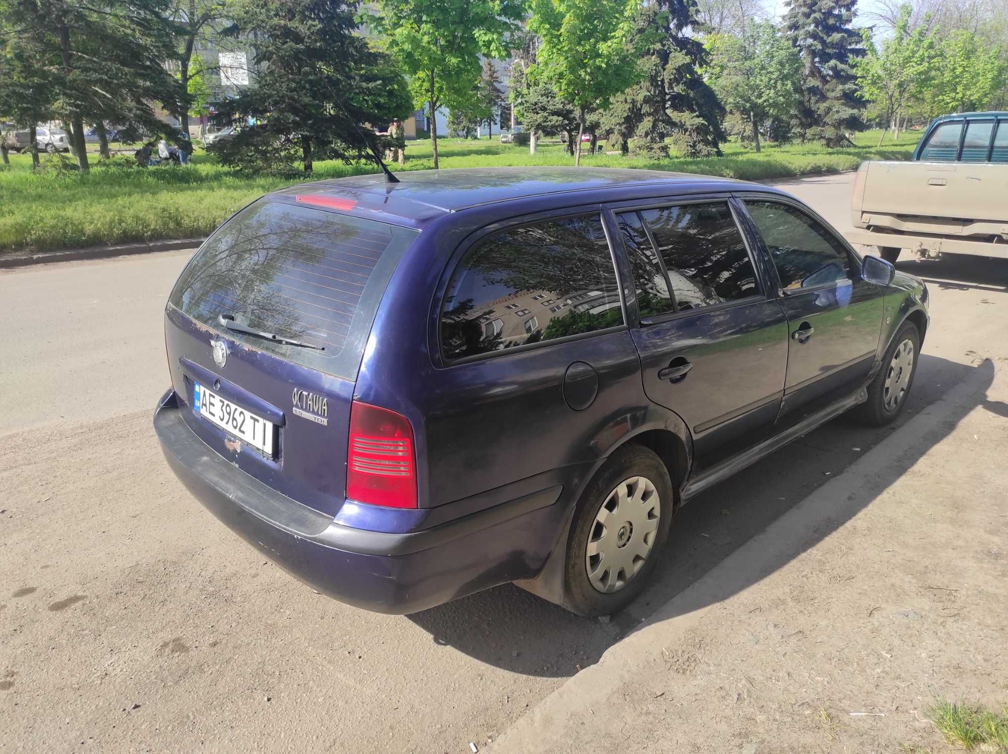 Skoda Octavia Тур ( дизель - универсал )