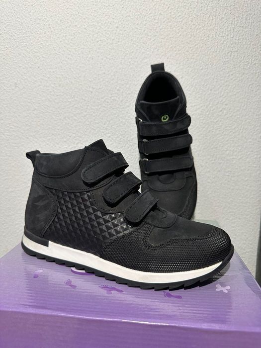 Черевики ортопедичні дитячі демисезонні, нубук 35 р., у гарному стані