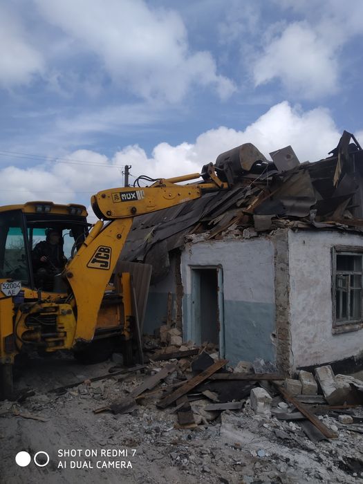 Предлагаю вам свои услуги такие как: вывоз мусора , демонтаж, переезды