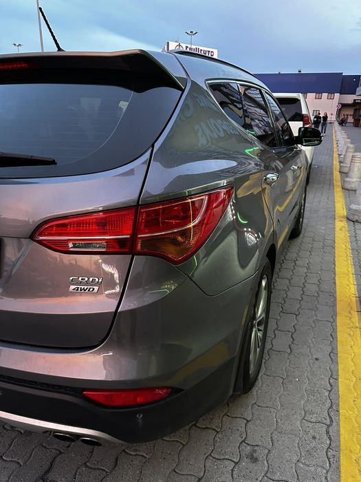 Автомобіль Hyundai Santa fe