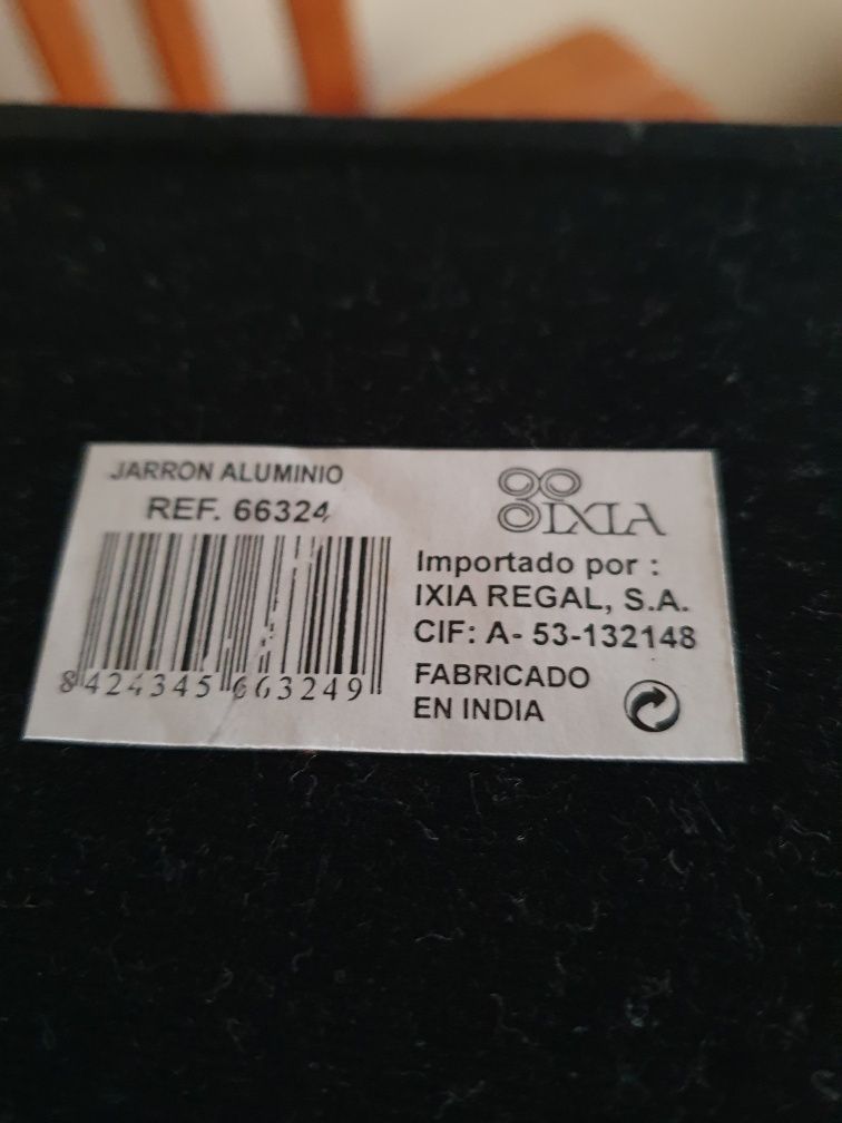 Jarra de aluminio martelado