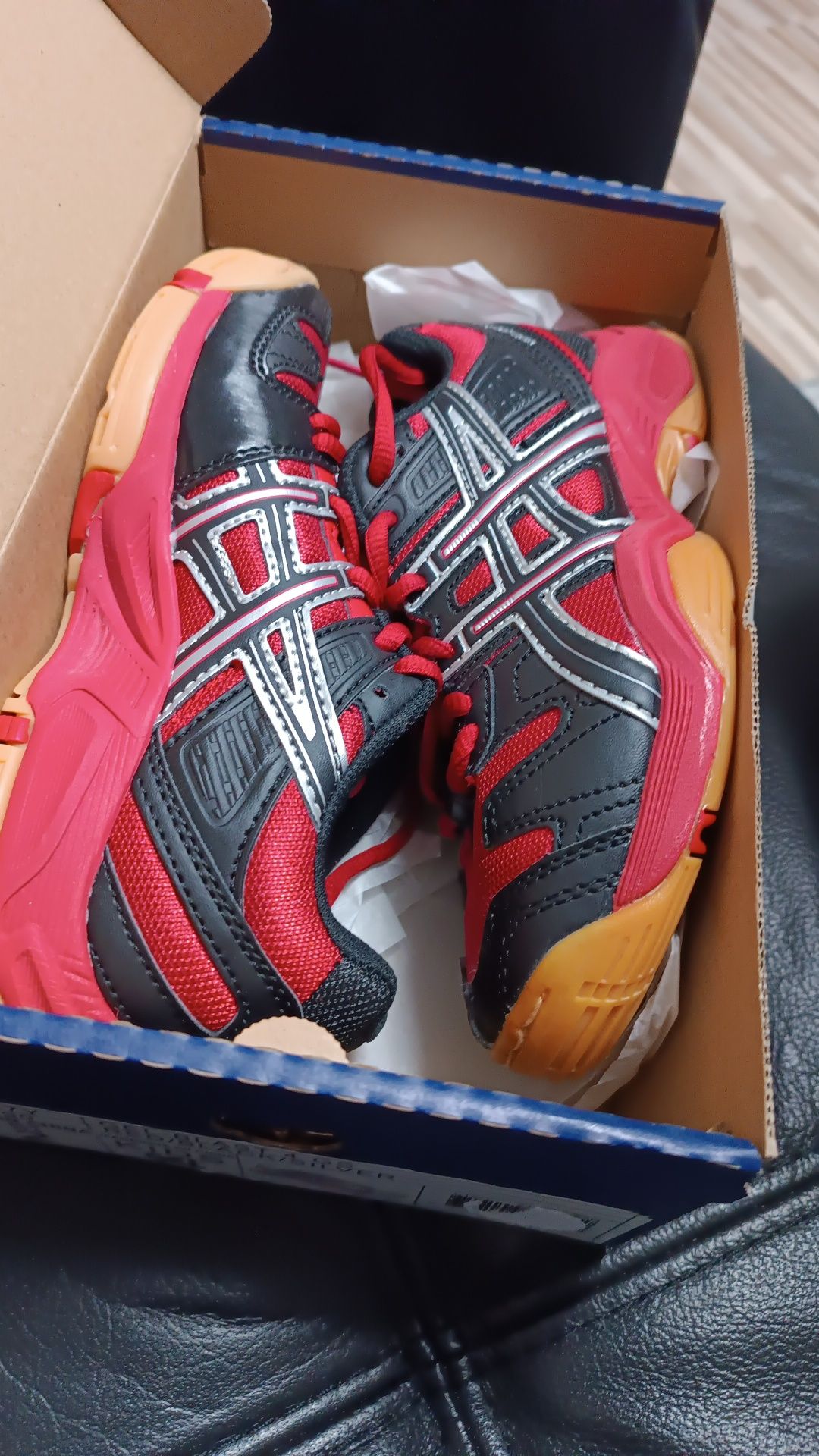 Buty halówki Asics Gel -Blast 4 Gs roz 33.5