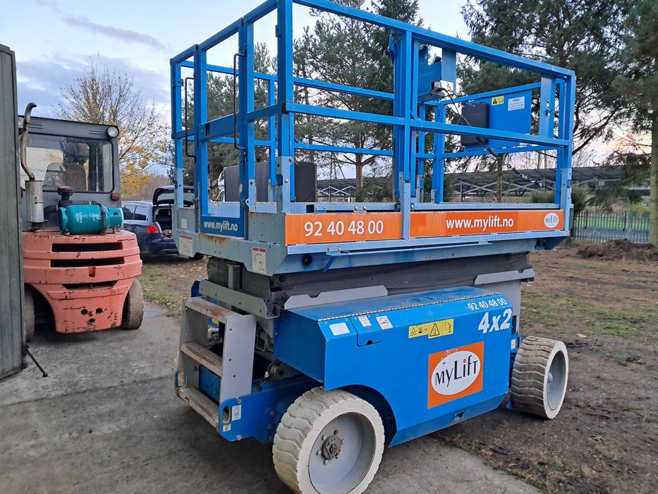 podnośnik nożycowy Genie GS 2668 el, rok 2008 , ( JLG ) zwyżka