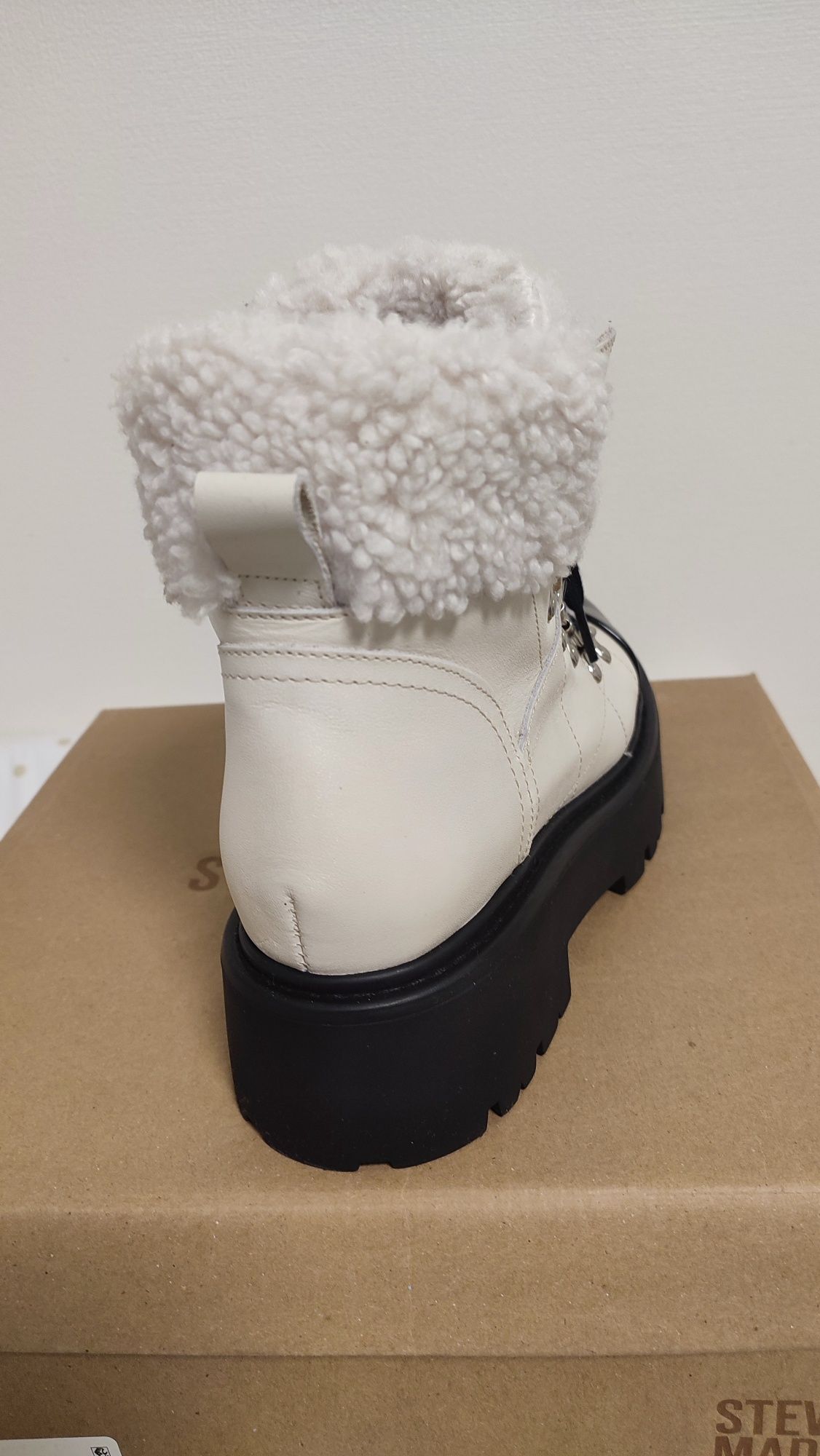 Женские новые ботинки американского бренда Steve Madden