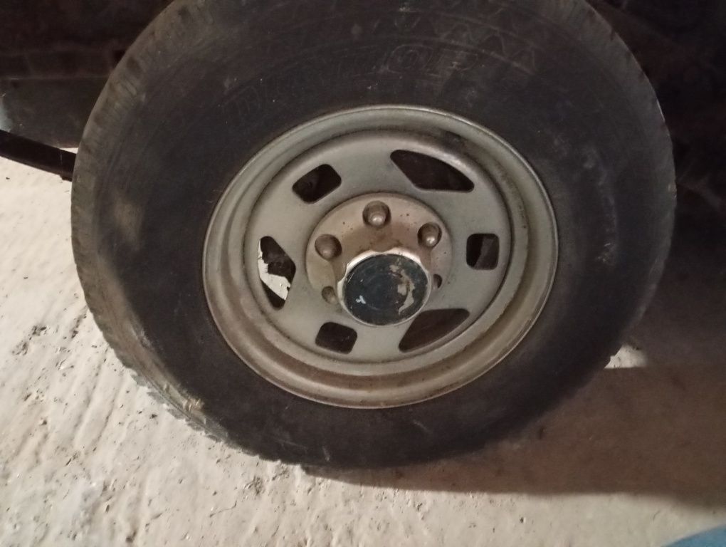 Sprzedam felgi Isuzu trooper