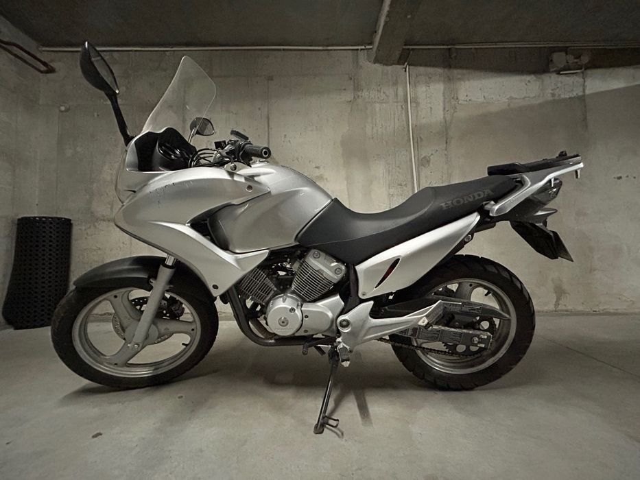 Honda Varadero 125 19tyskm 2009 podgrzewane manetki wyświetlacz biegów