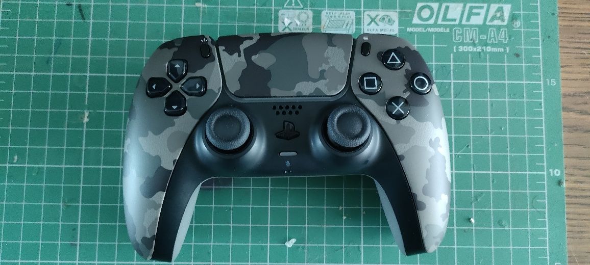 Pad do ps5 Dual sense wersja camo