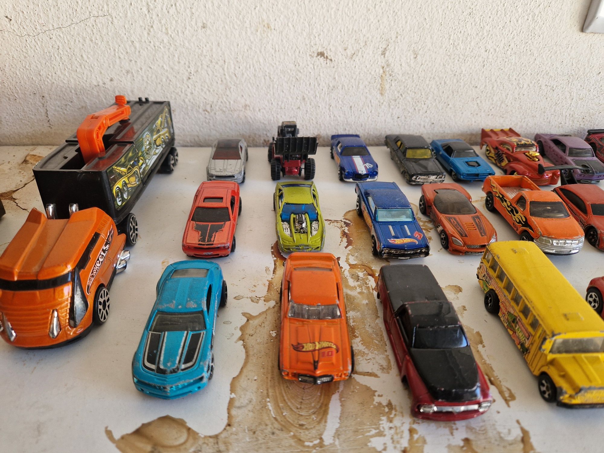 Hot wheels antigos desde 1979 ate 2011