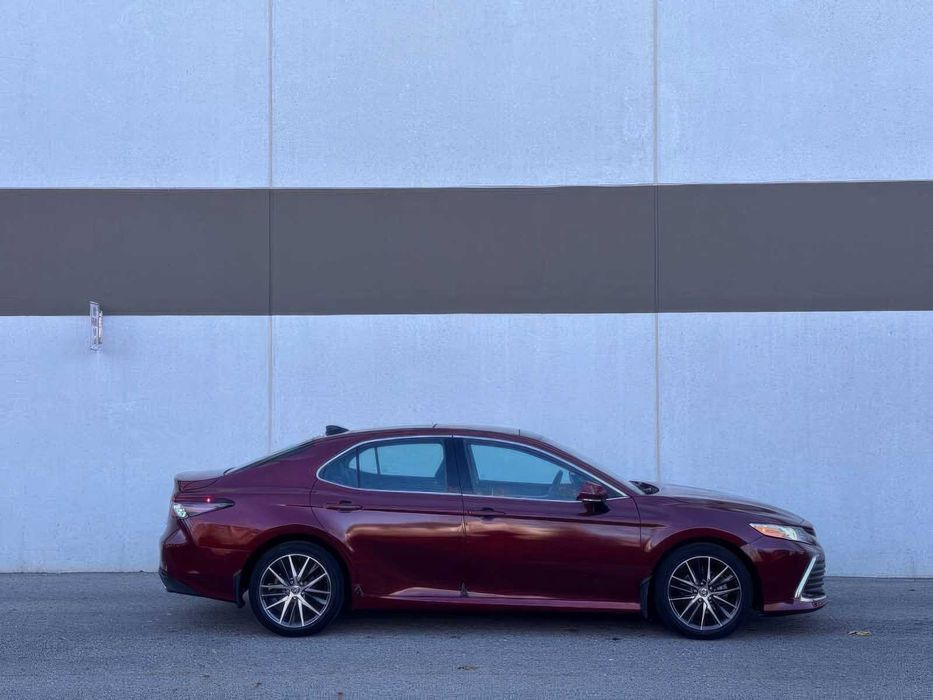 Toyota Camry XLE      2022