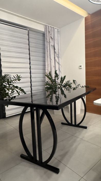 Stół nowy do jadalni