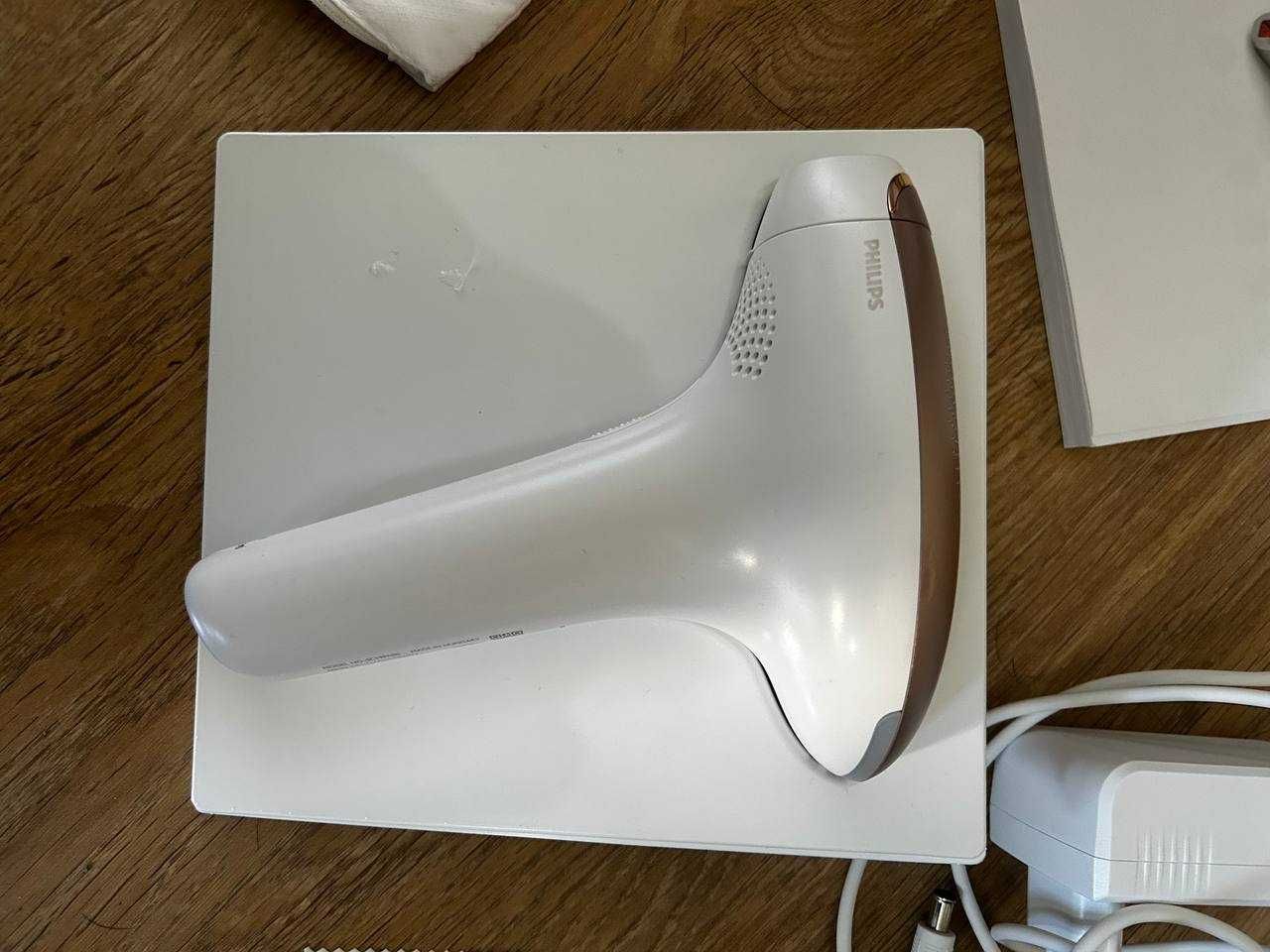 Depilator IPL PHILIPS LUMEA ADVANCED SC1997 - zestaw