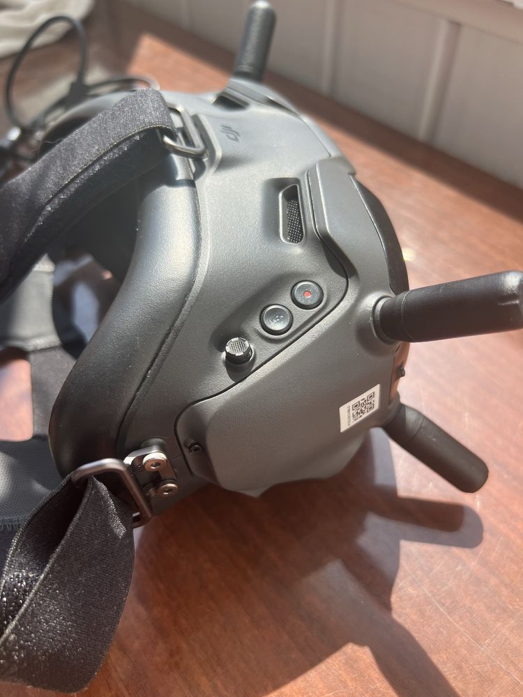 FPV окуляри DJI Goggles v2