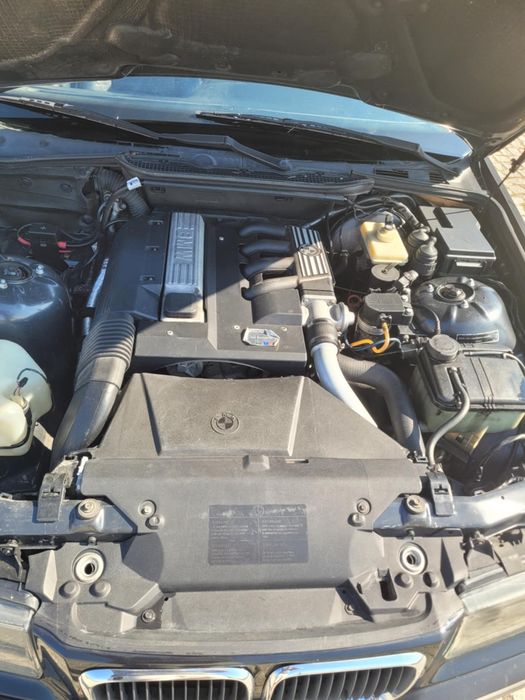 Vendo ou trco BMW e36 318 tds
