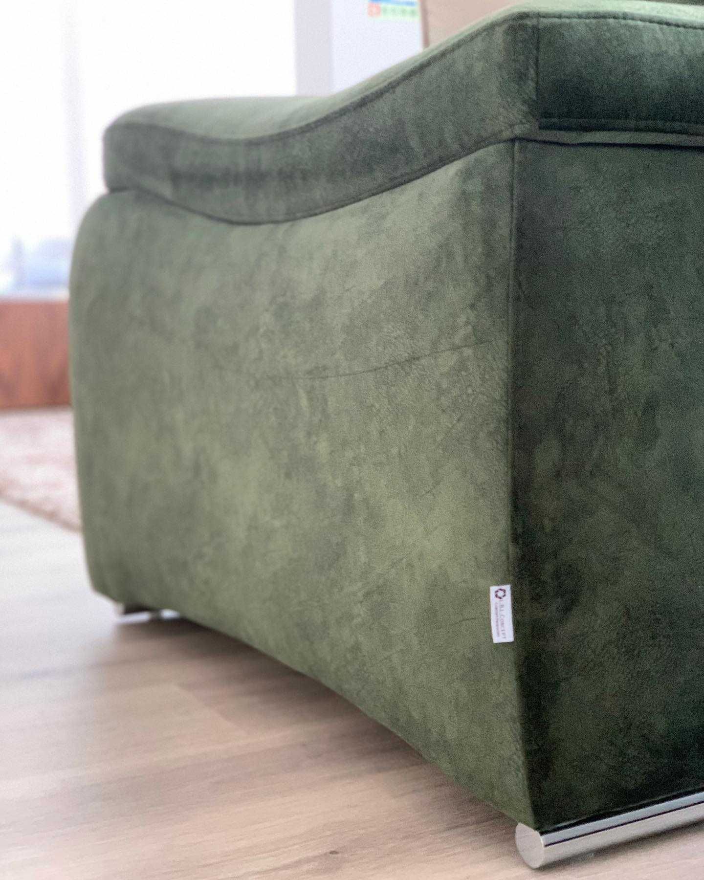 Sofa chaise ZUMBA + 4 puffs - NOVO - FABRICA