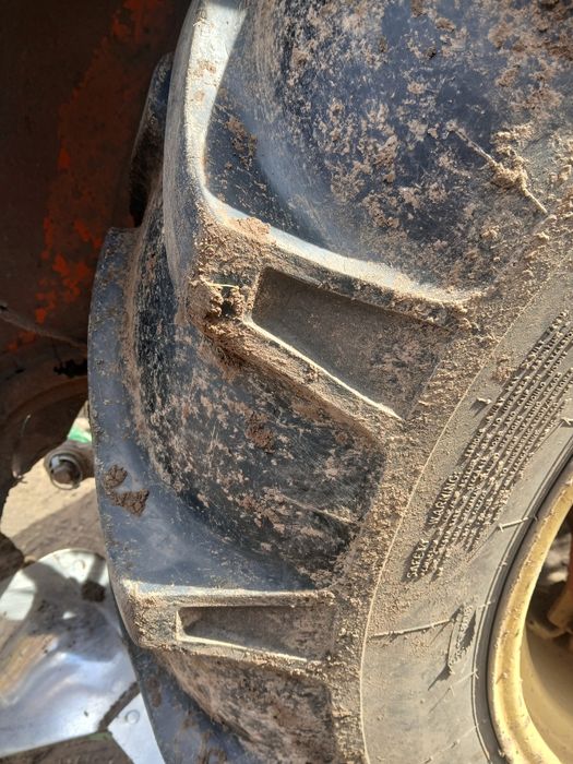 Opona Kabat 14.9-28.