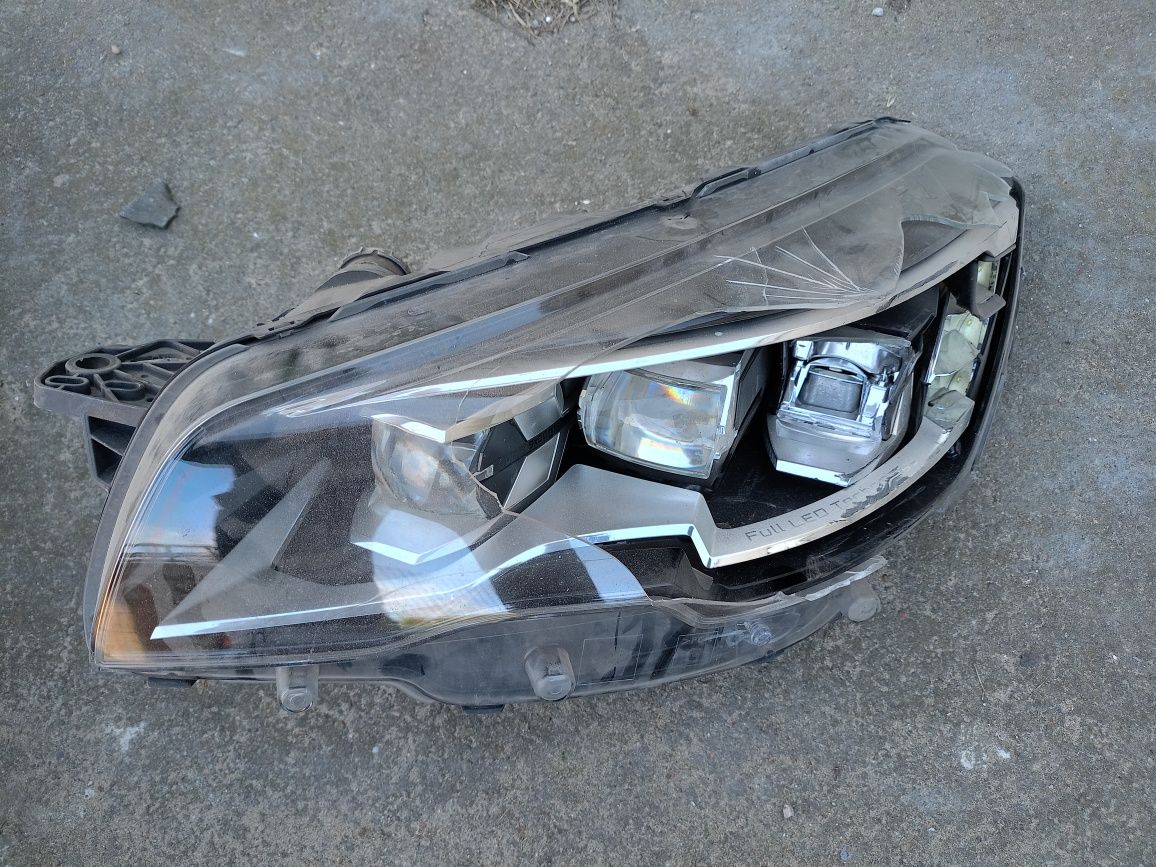 Peugeot 508 Lampy przód Full led
