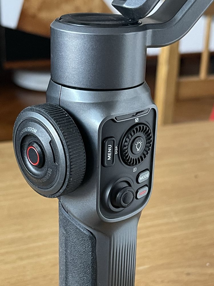 Gimbal Zhiyun Smooth 5 na części