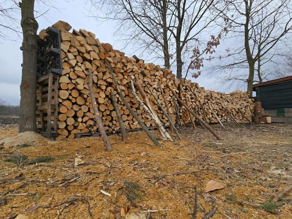Sprzedam Drewno Opałowe Łupane (Sezonowane)