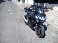 Suzuki GSXR600 K8, preta, Estoril 7 600 €