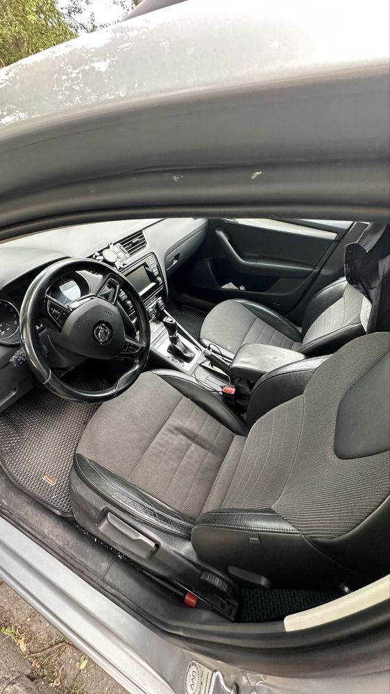 Skoda octavia 2013 2.0 dsg