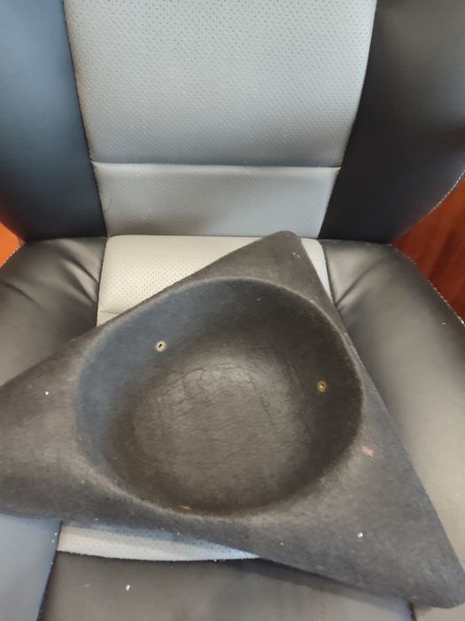 Продам треугольну шляпу пірата