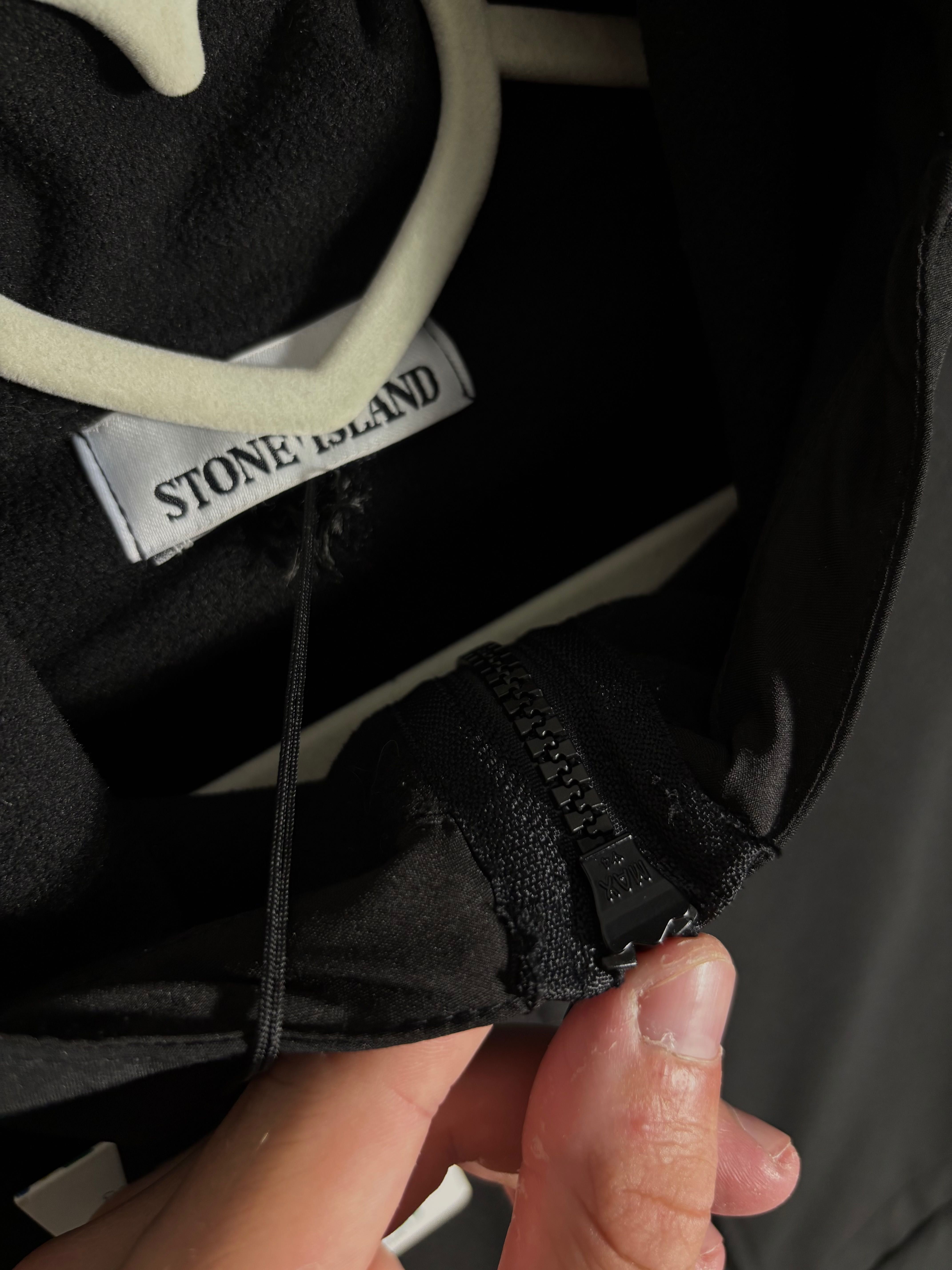 Куртка Stone Island 11520 Soft Shell-R Black Jacket