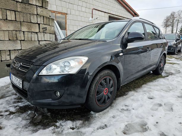 Sprzedam Kia Ceed - uszkodzona