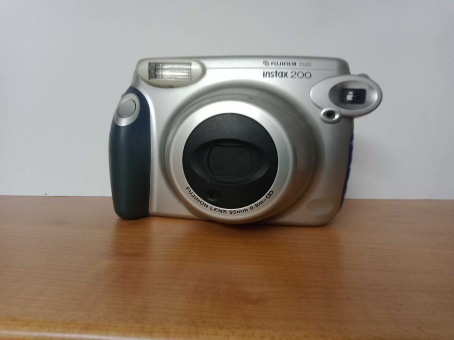 câmara instantânea Fujifilm Instax 200