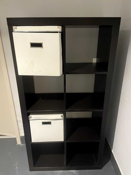 Estantes em cubo, preta, perfeita condição